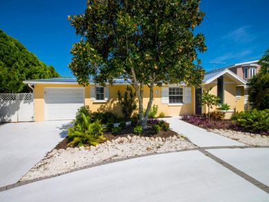 Stunning 3 Bedroom Home Private Pool, Spa, Boat Dock, B.Ball
